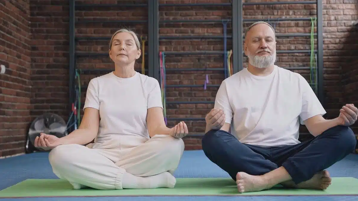seniors méditation